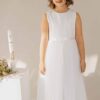 Kommunionkleid in ivory oder weiß mit zartem Spitzenoberteil