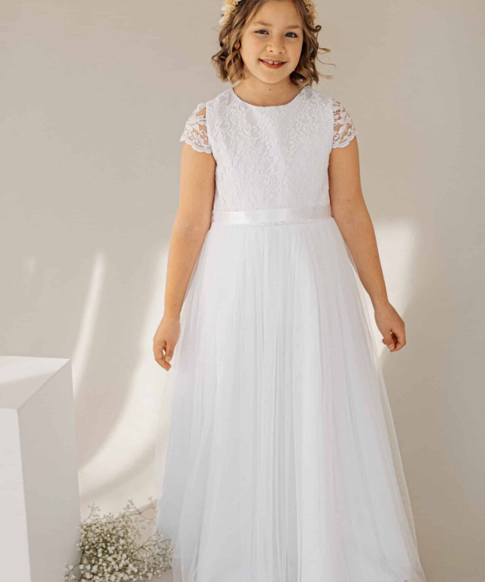Kommunionkleid mit Tüllrock und Spitzenobertiel